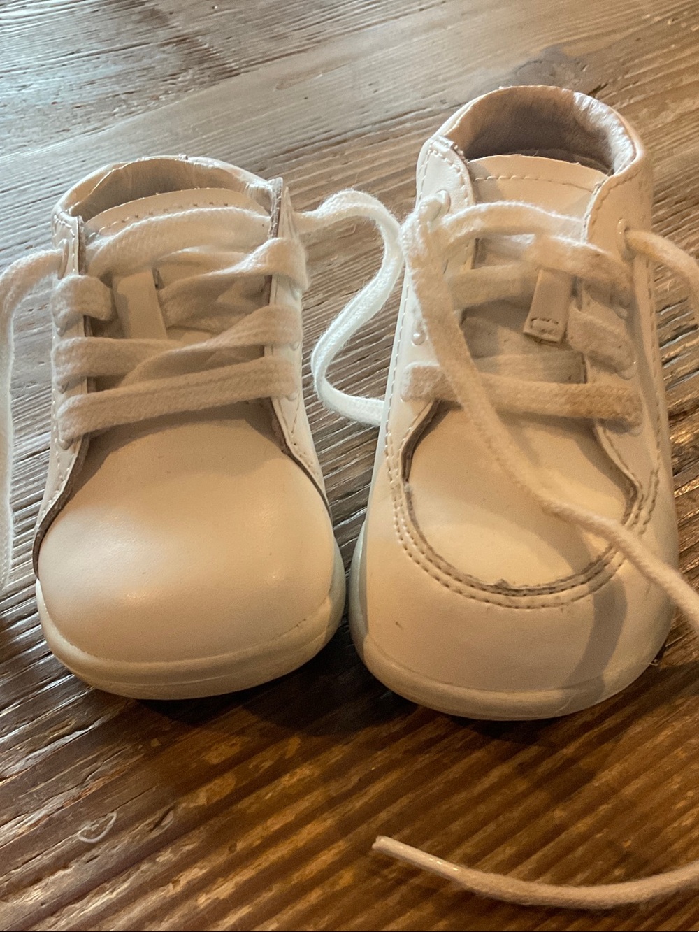 Life Stride White Baby Lace-Up Walker Sneakers 5 W
